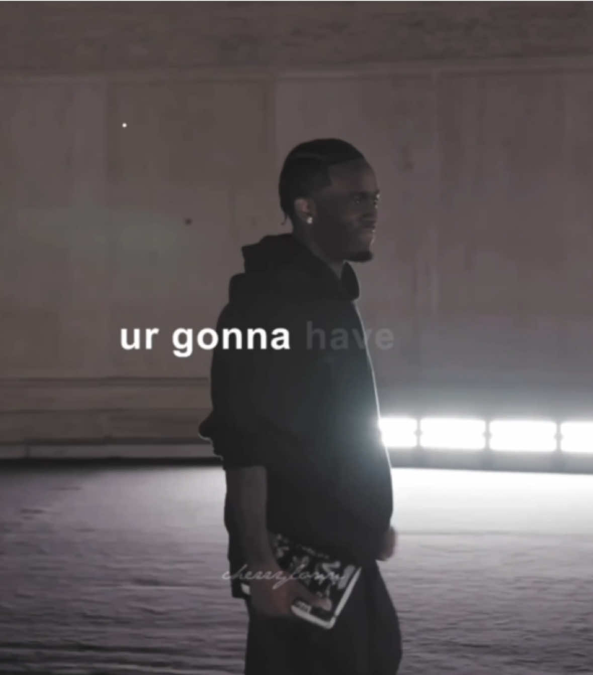 @✦