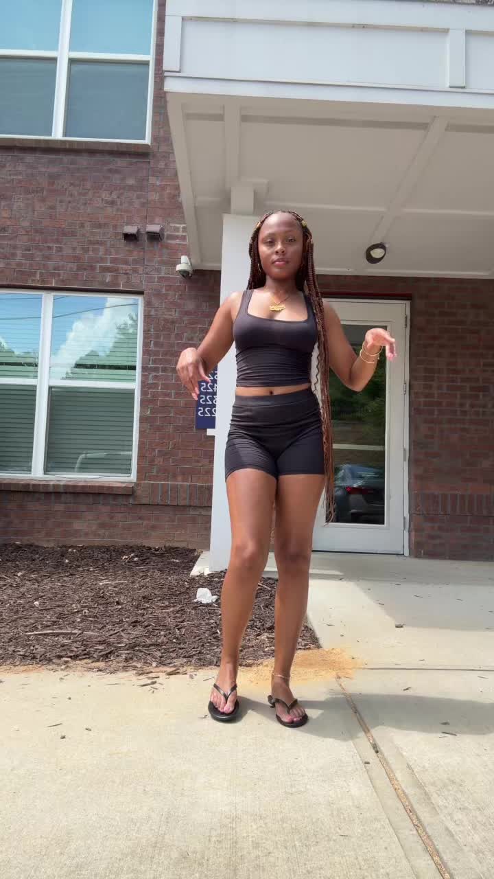 @des🌟