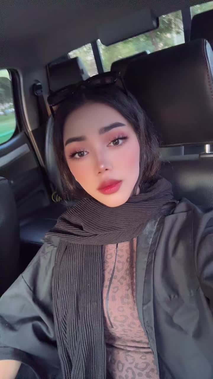@Melikafarahani