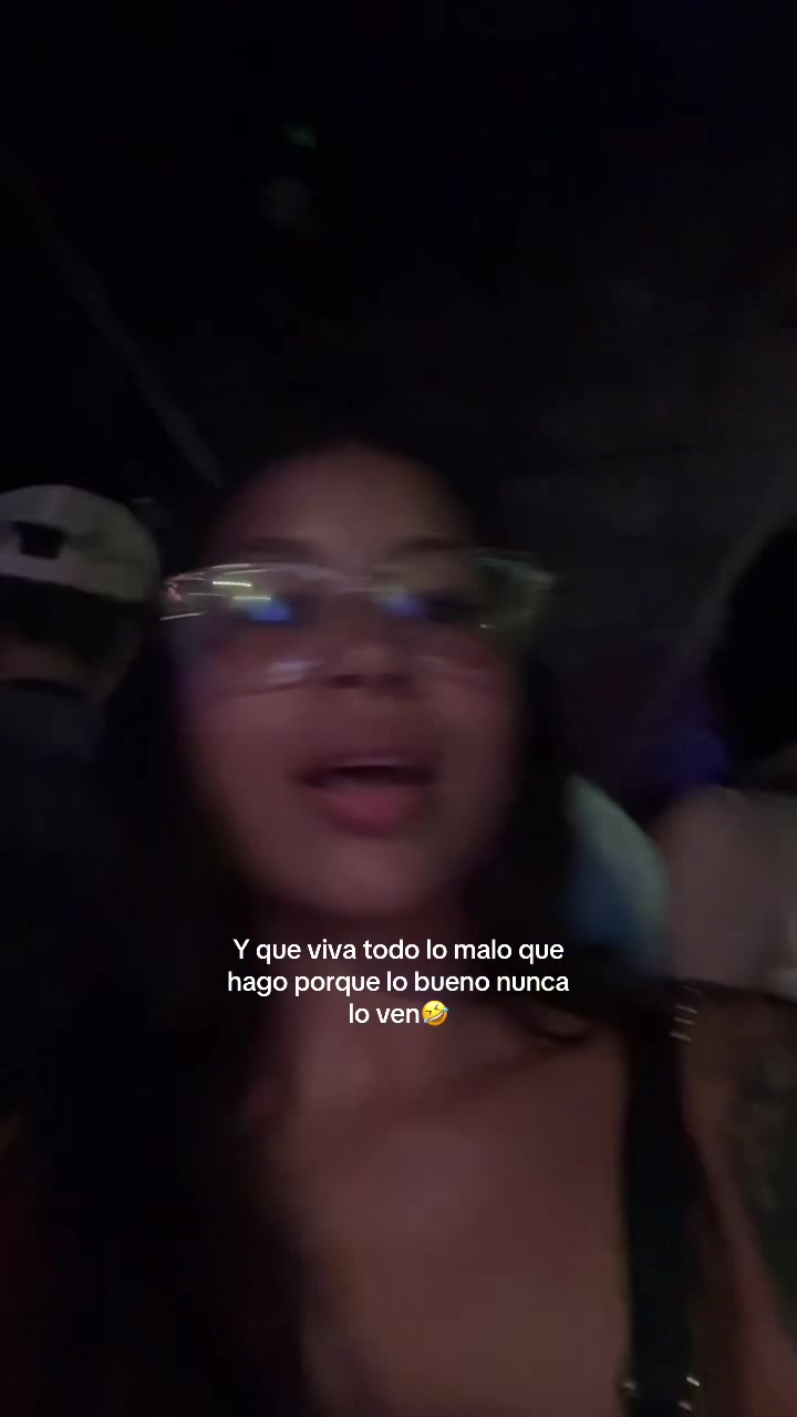 @Kely🇨🇺