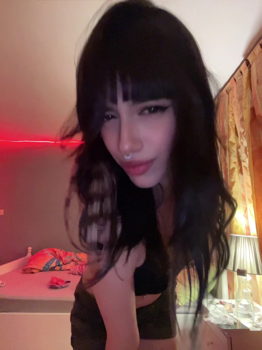 @نوژآ