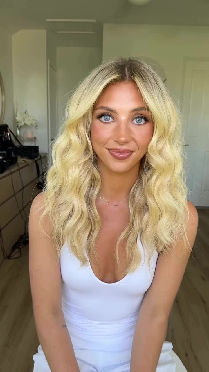 @Audrey_Collins