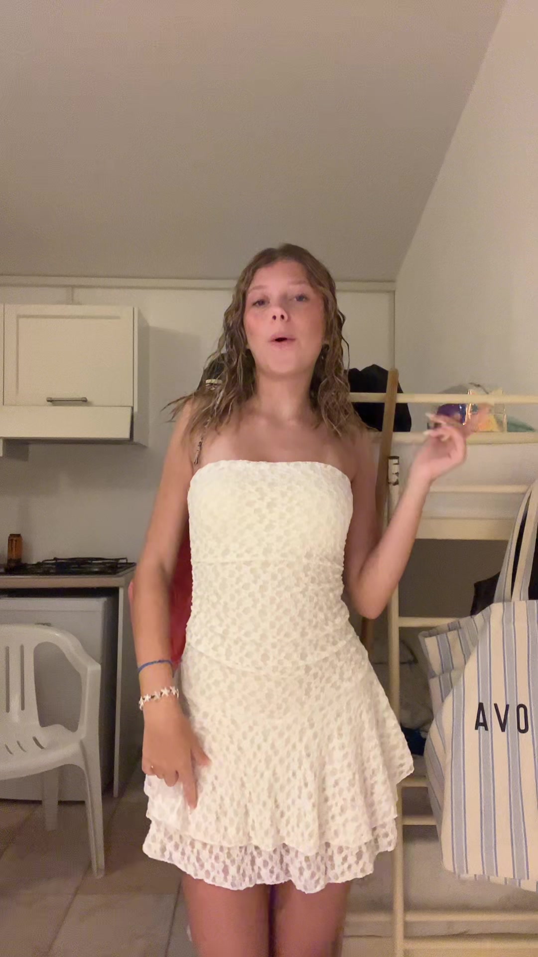 @👸🏼