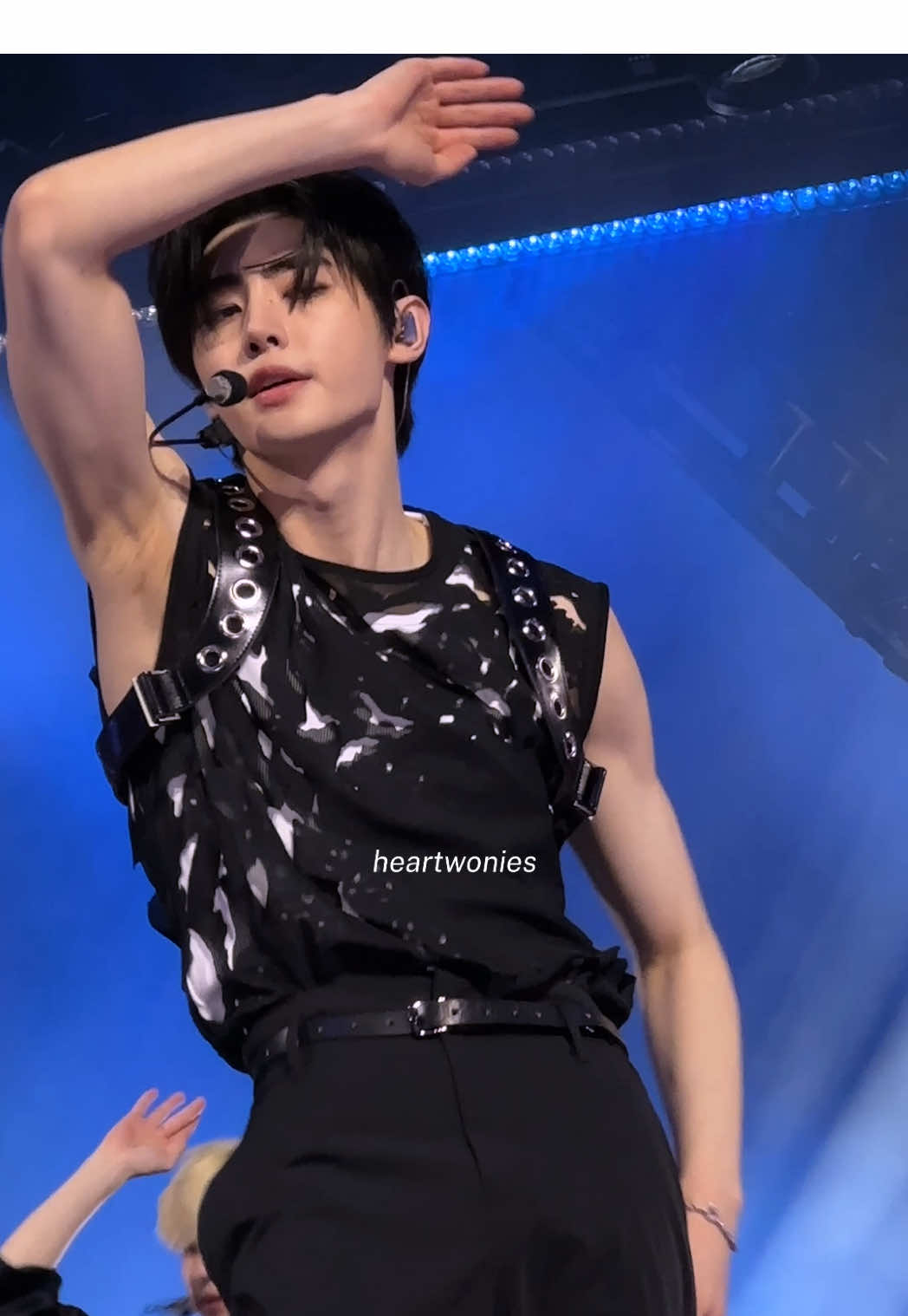 @xo, kim ୨୧