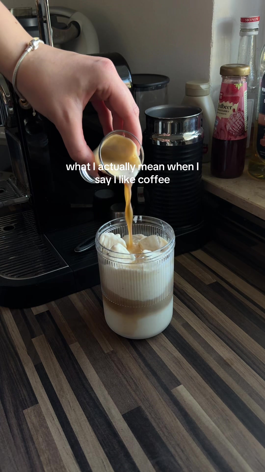 @𝐥𝐨𝐫𝐞𝐧𝐳𝐚