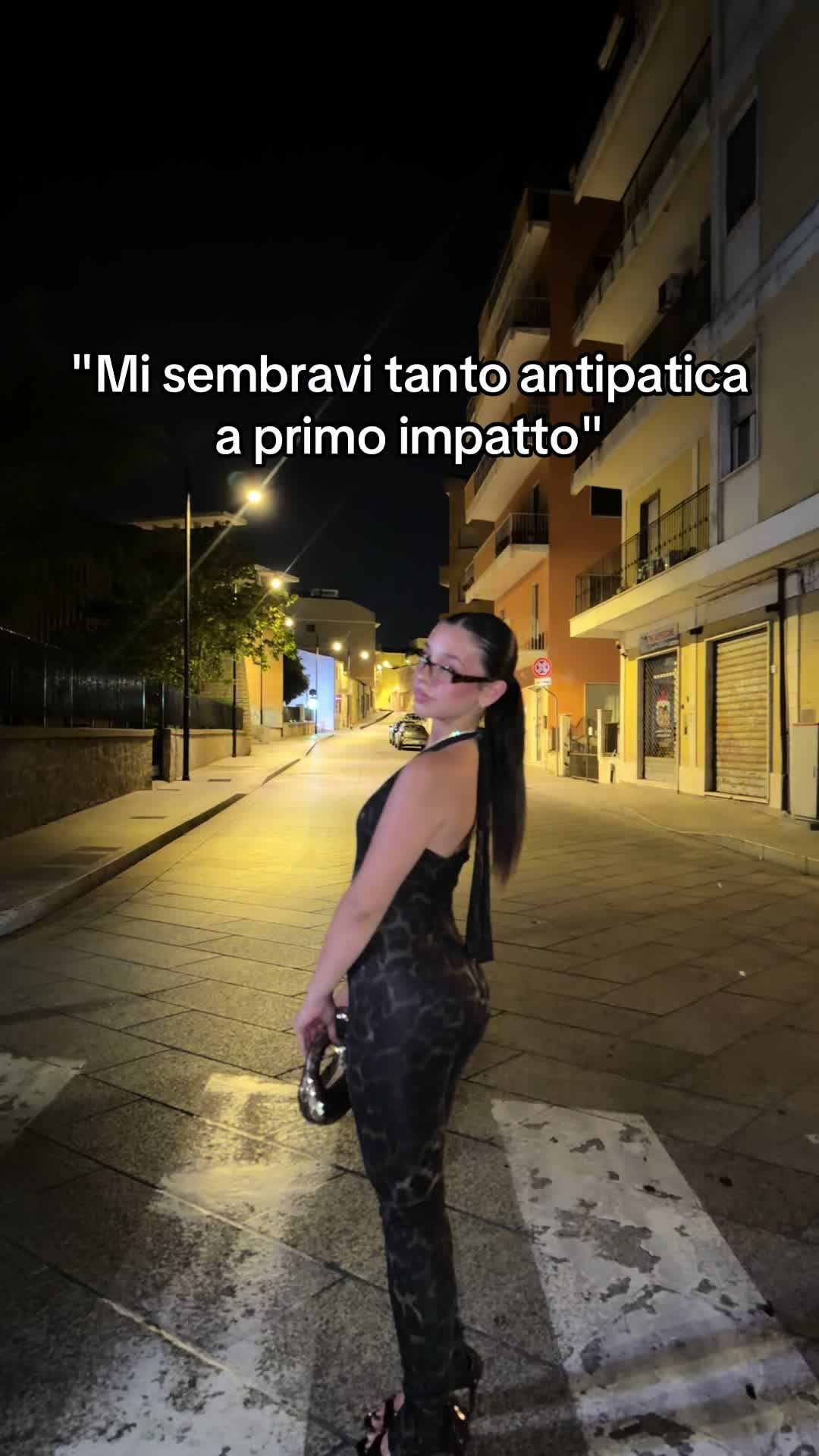 @fefè_close