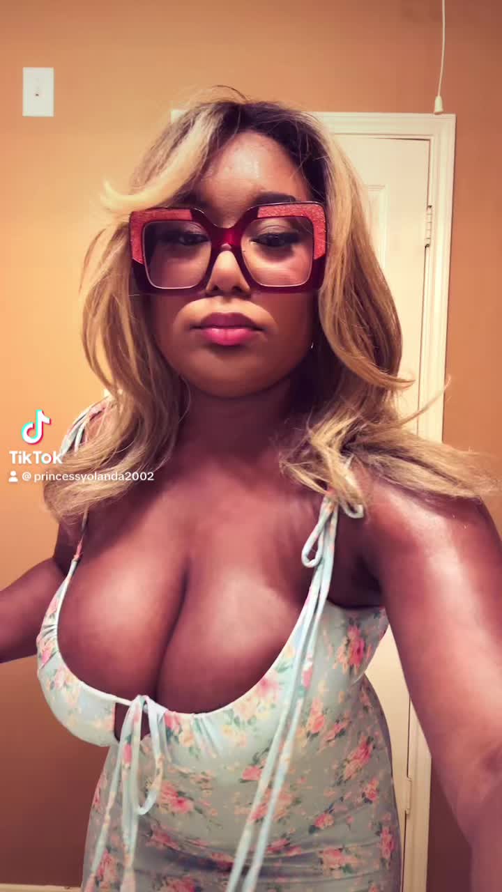 @princessyolanda2002
