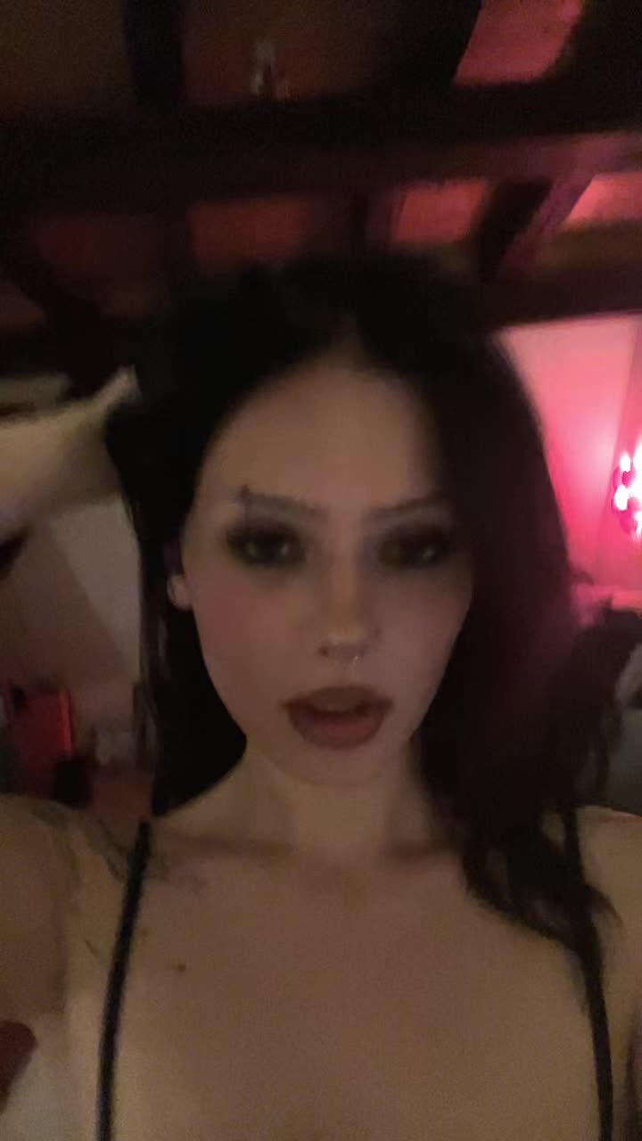 @julia