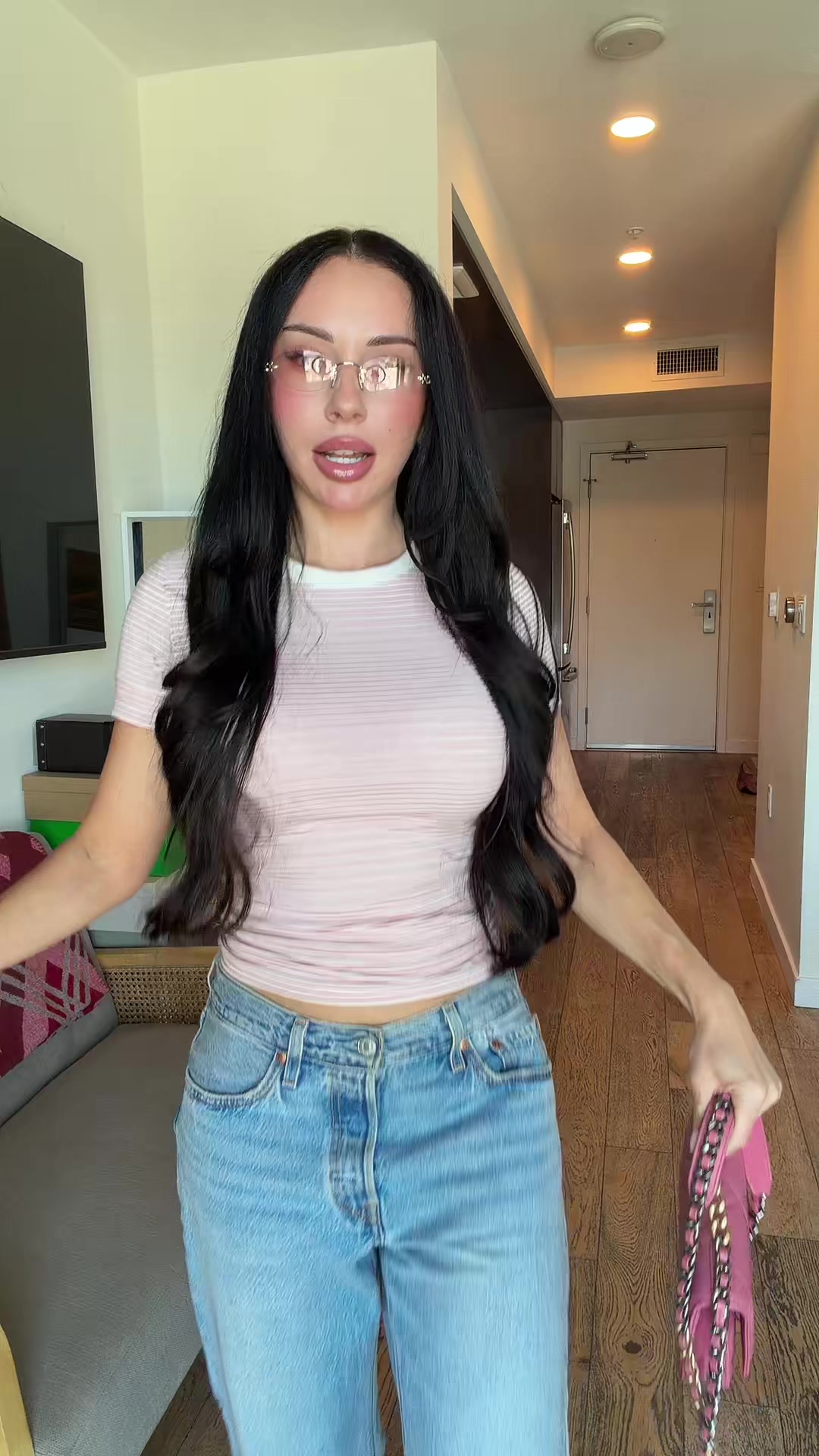 @missklau13