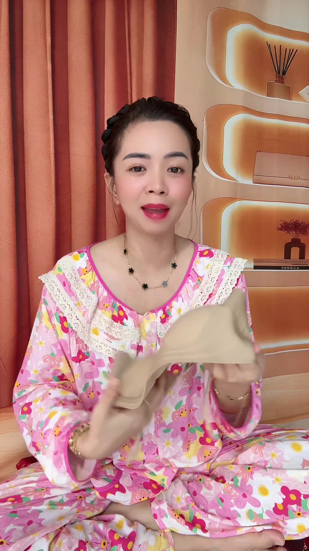 @Em Cẩm Nè