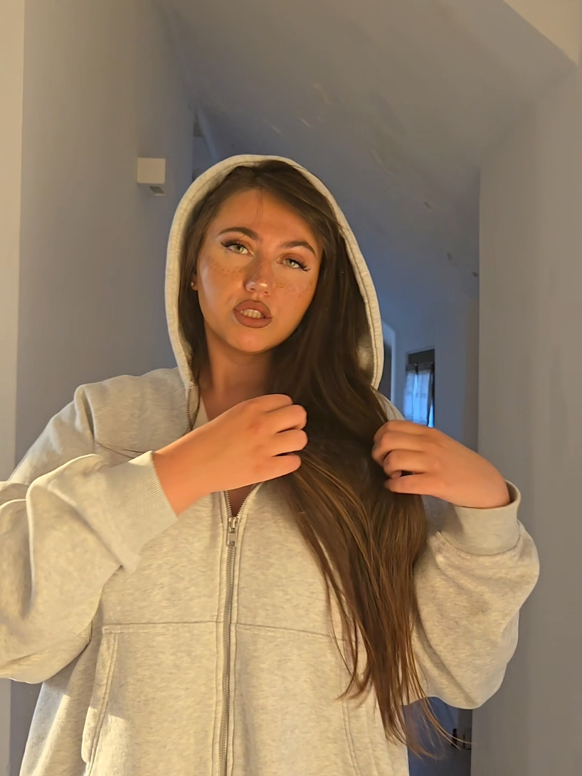 @OxanaBarlocher
