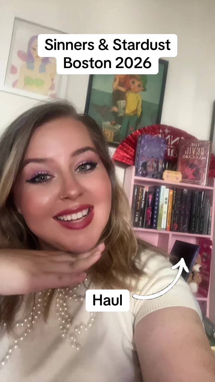@Renee Reads “Romance” 📖