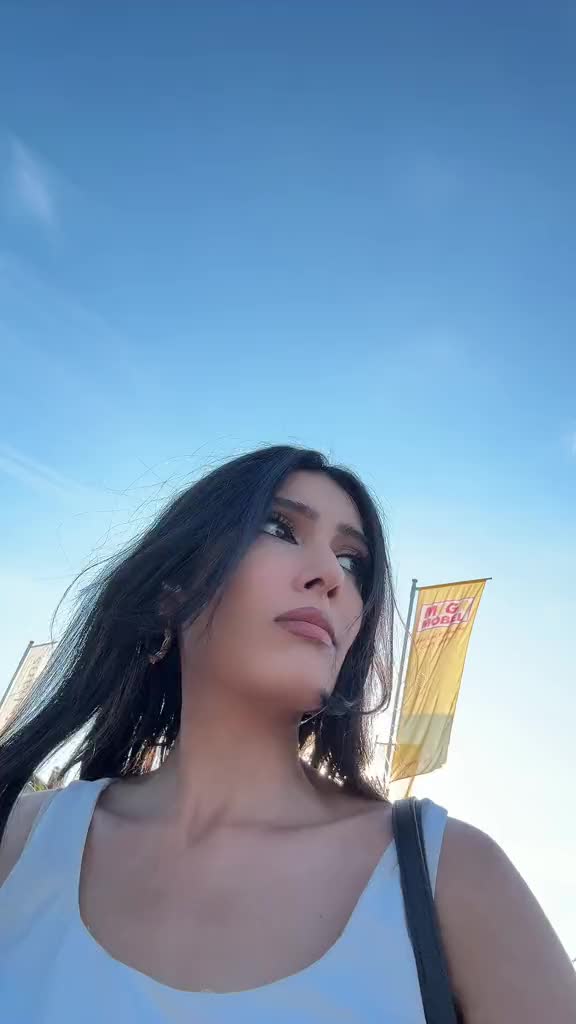 @Bella PolitCHICK