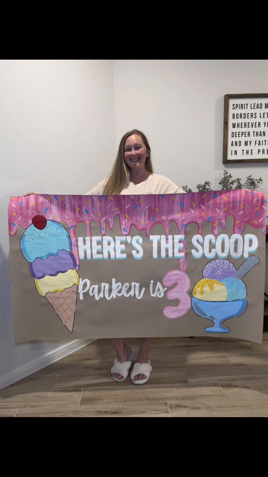 @Lindsey | Banner Artist & Mom