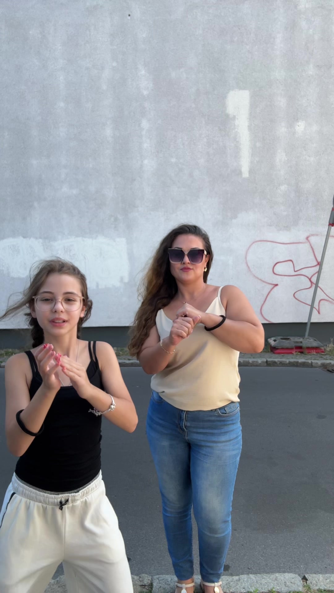 @ALISA DANCING QUEEN