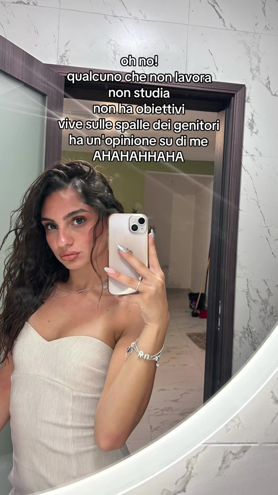 @Adelepzz
