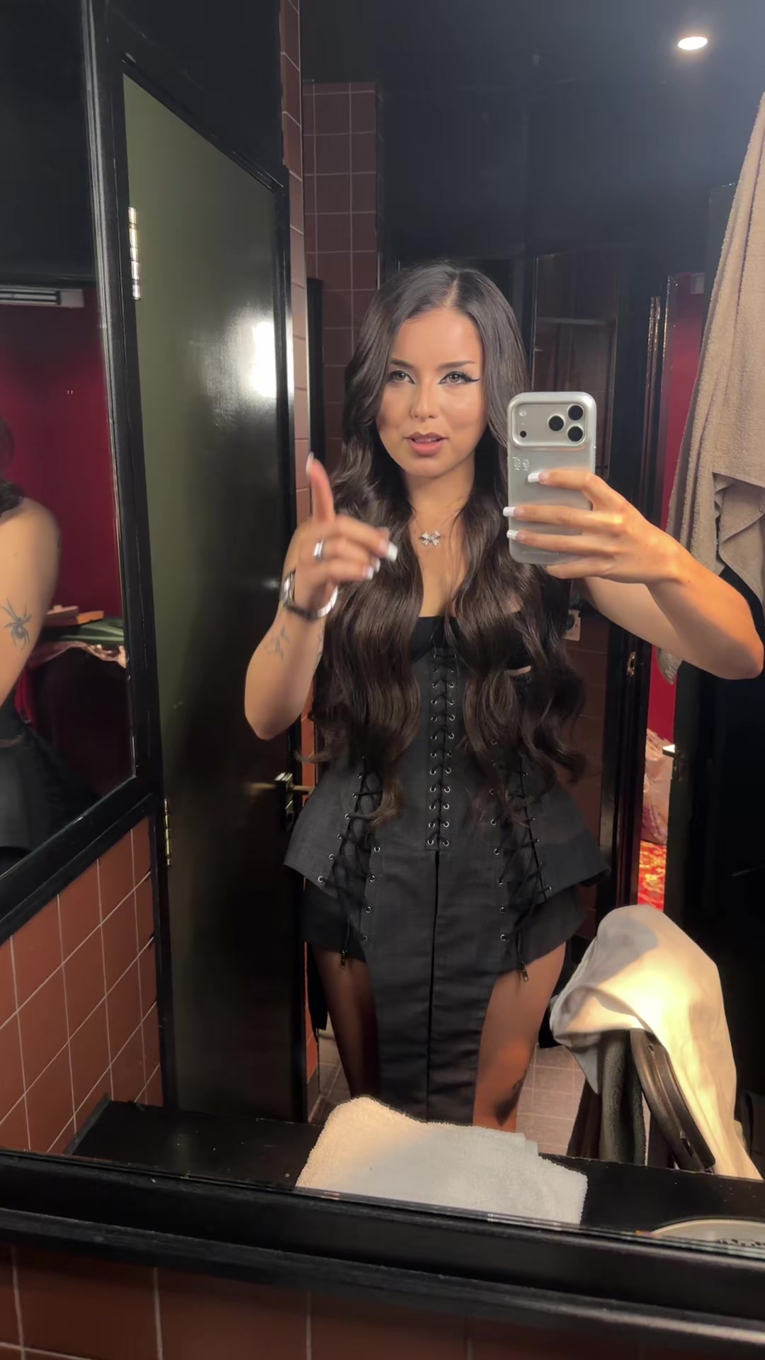 @lexagates