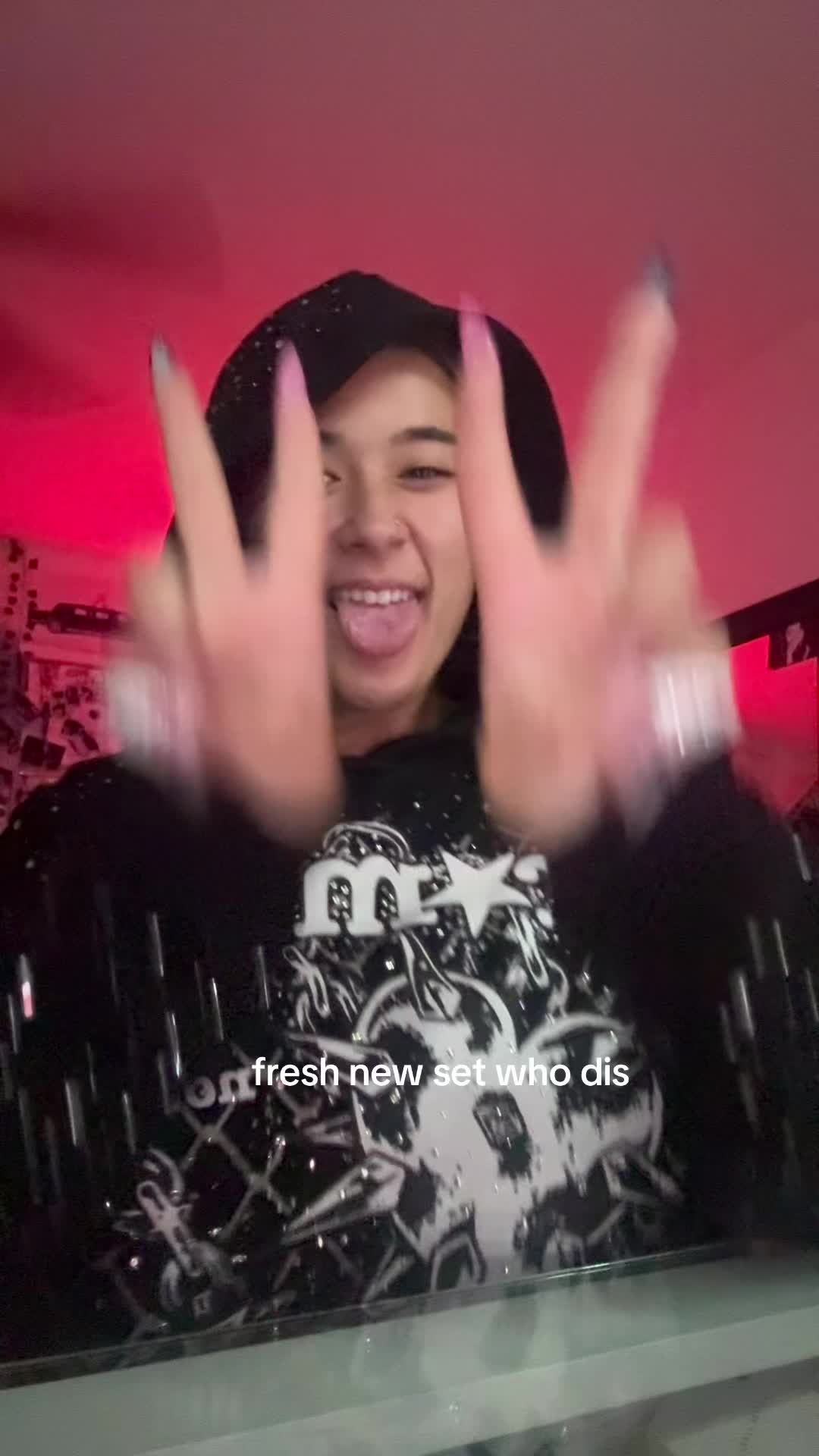 @toni