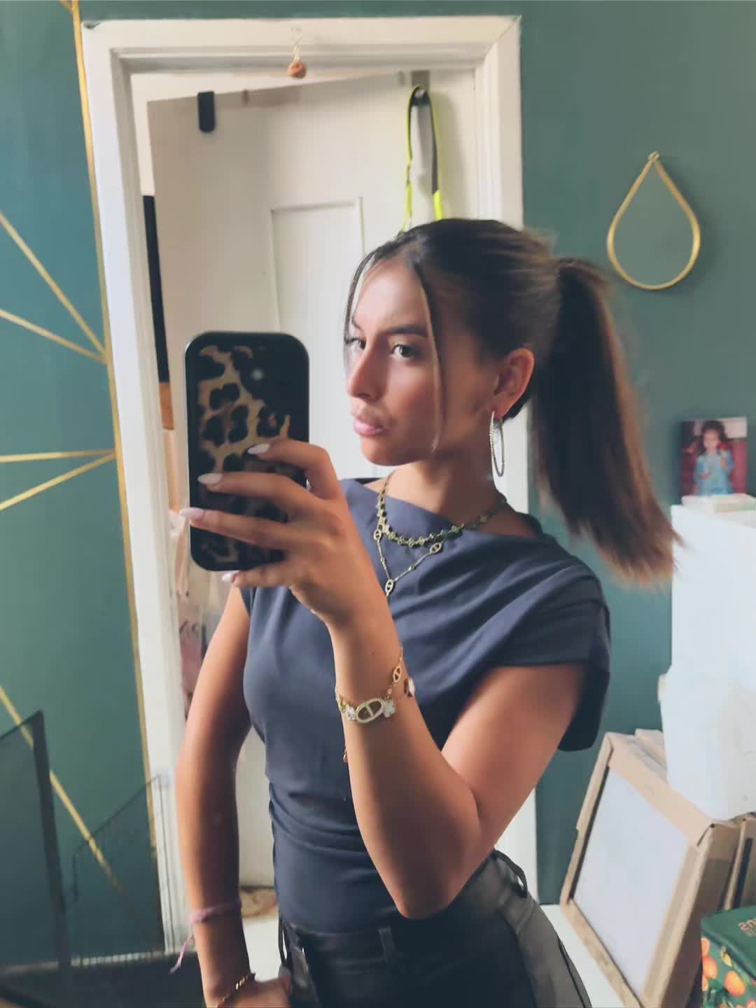 @𝒹ℴ𝓊𝒹ℴ𝓊´🥥