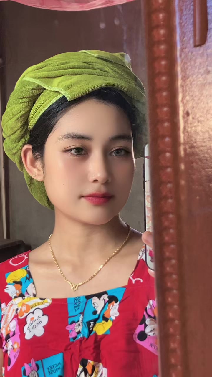 @🐼