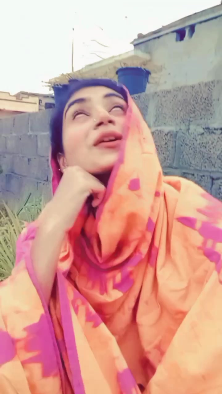 @ZARISH.AR.GILL🕊️