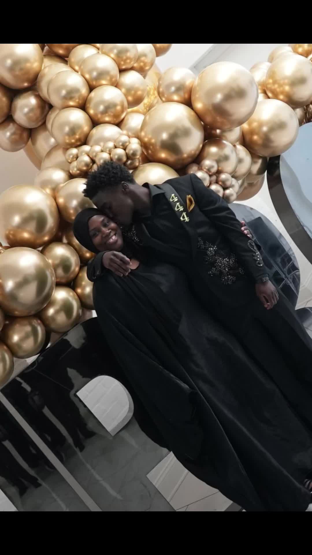 @Valee