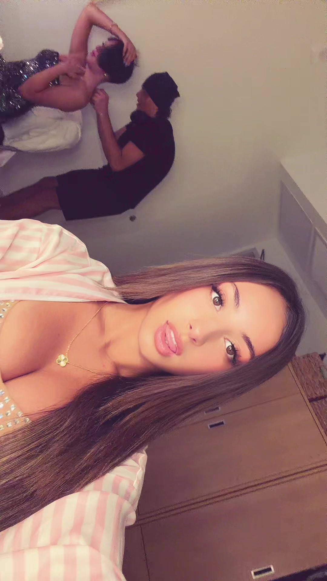 @𝕾𝖔𝖋𝖎𝖆𝖓𝖆 💸