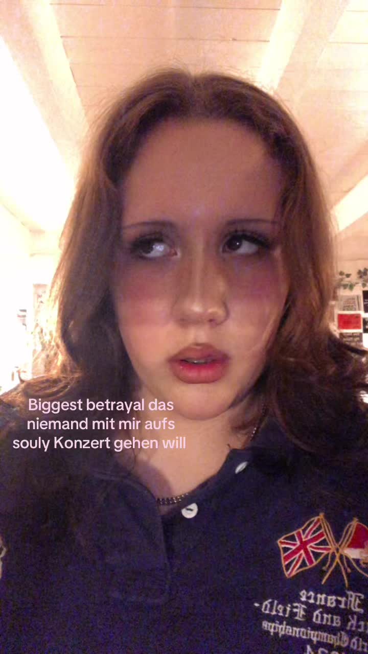 @Freyapapaya