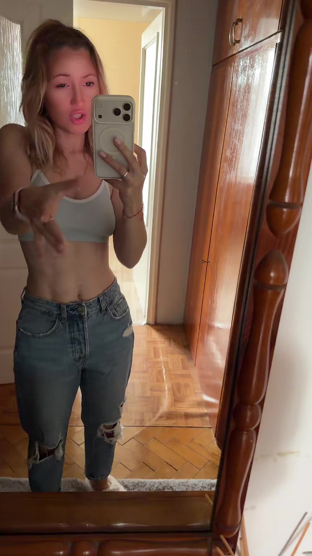 @Blonda