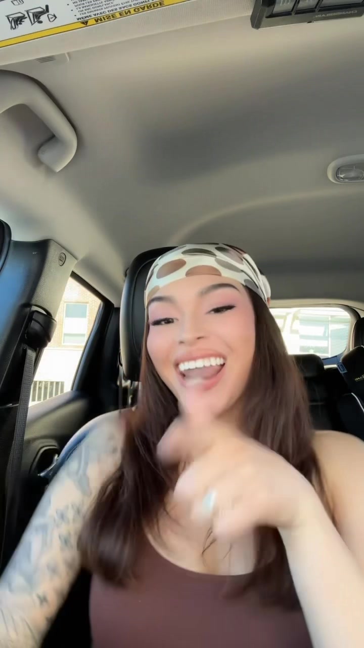 @Sienna Rae