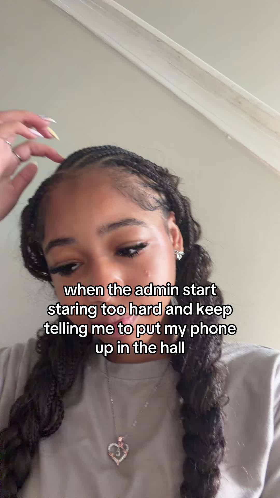 @️