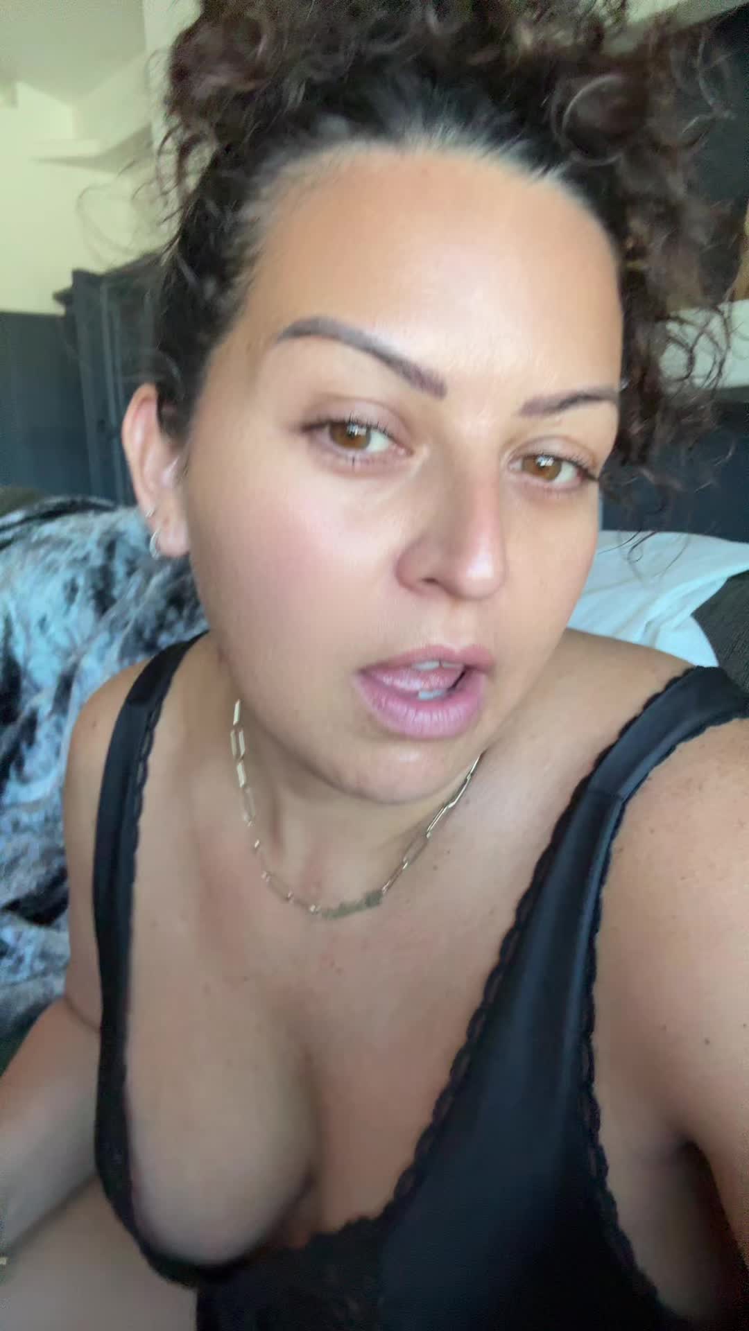 @Adriana