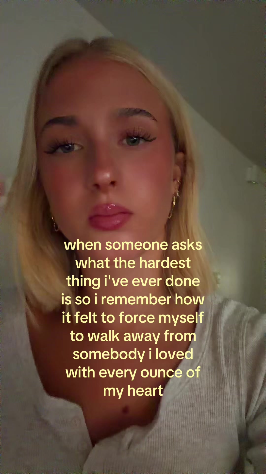 @theelliebarker