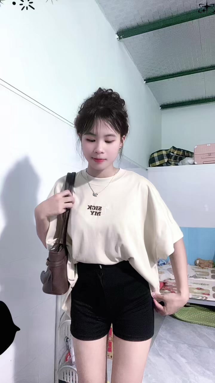 @Huệ hongg xinhh🌻