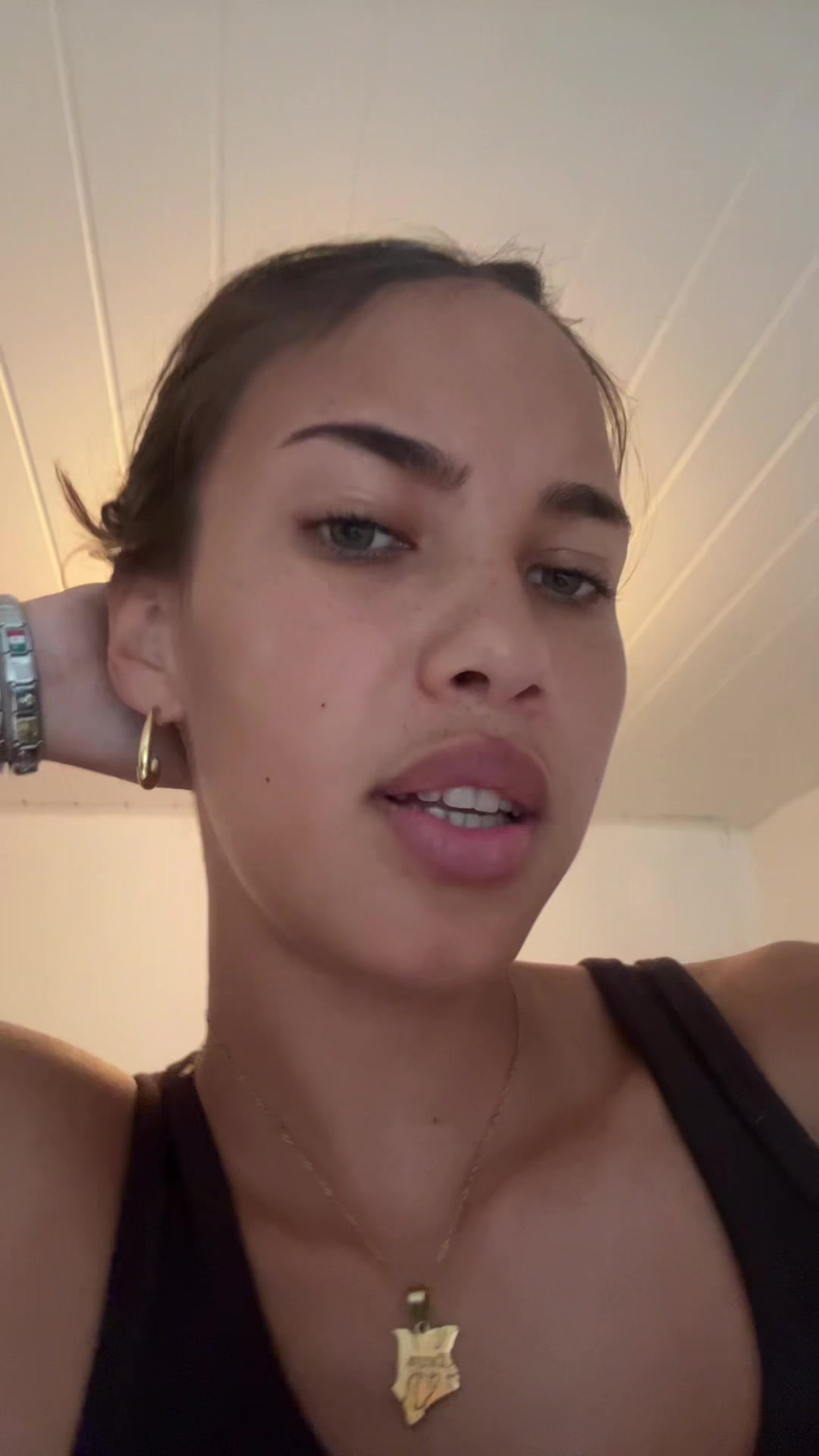 @Liv