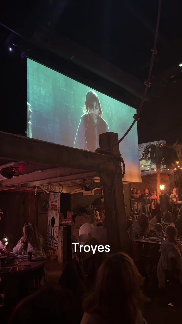 @LE TROYEN 😁