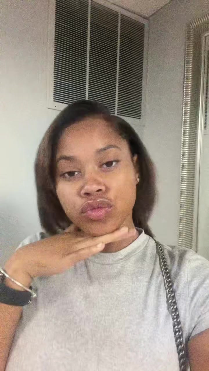 @_niyahlashae