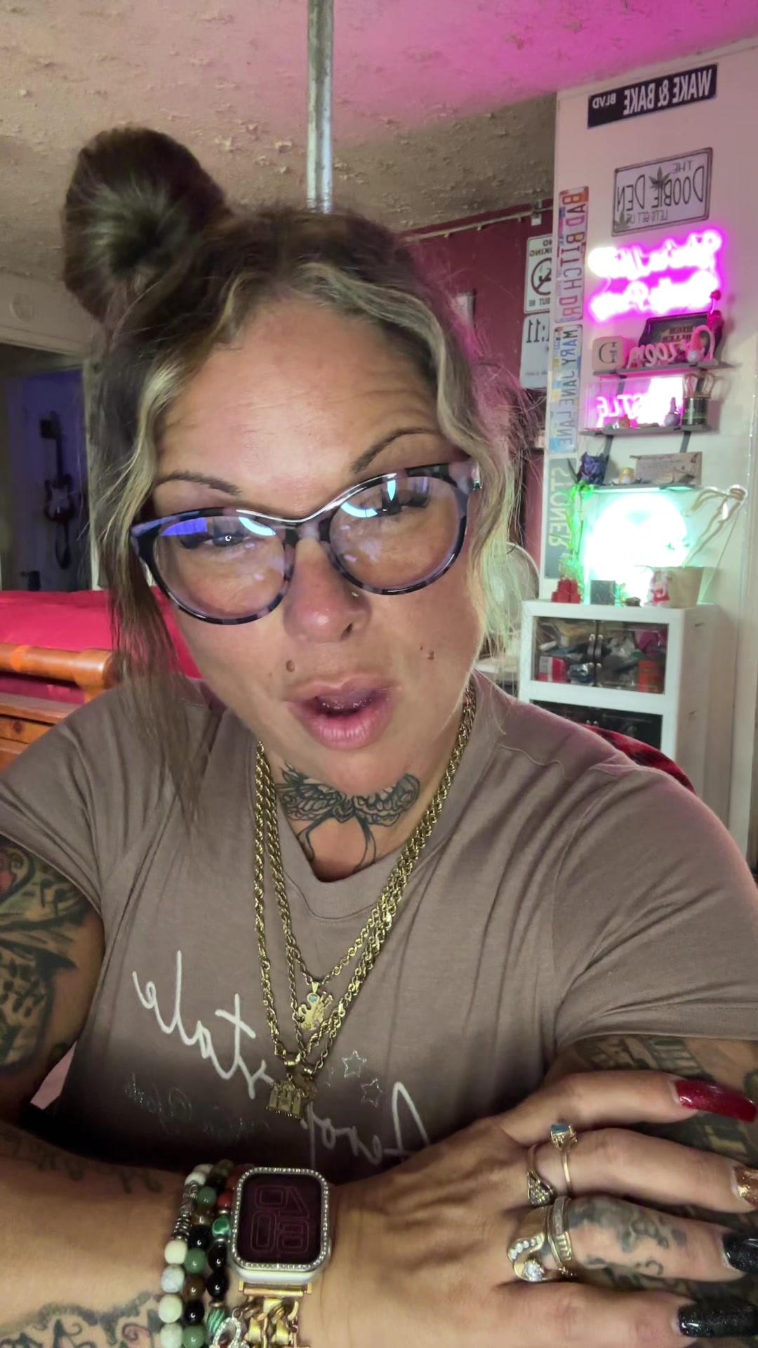 @Tattedstonermom🫧🤞🏼