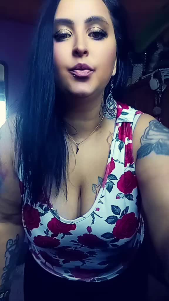 @Czoorna💋😈