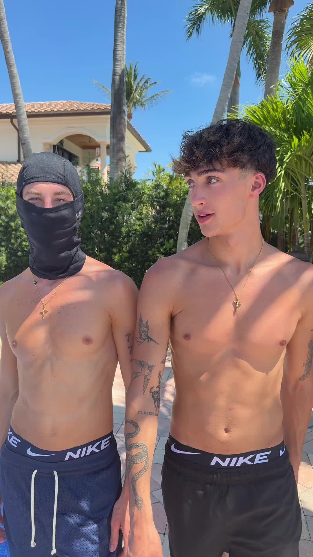 @thepophousex