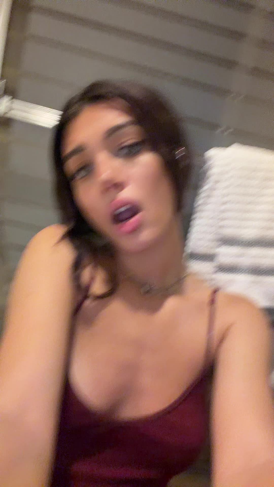 @LIVIA