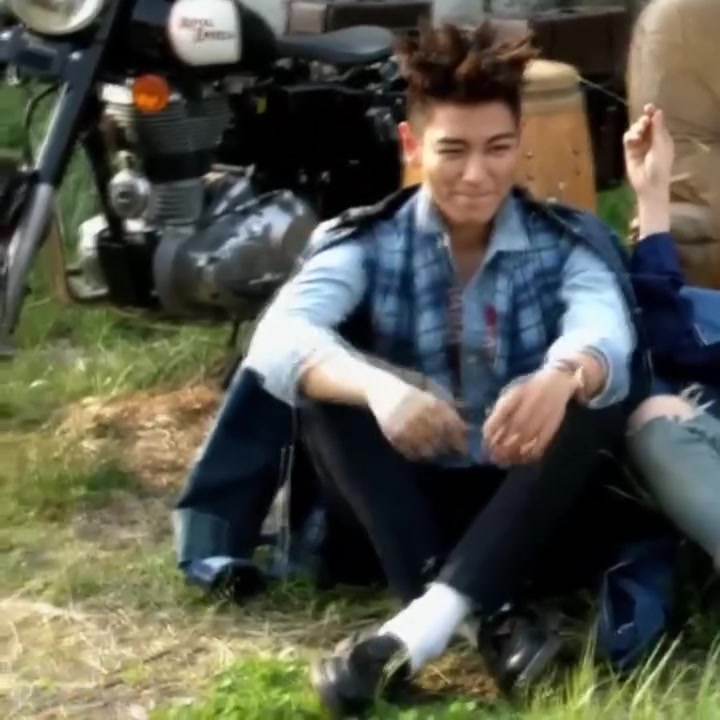 @T.O.P King 👑