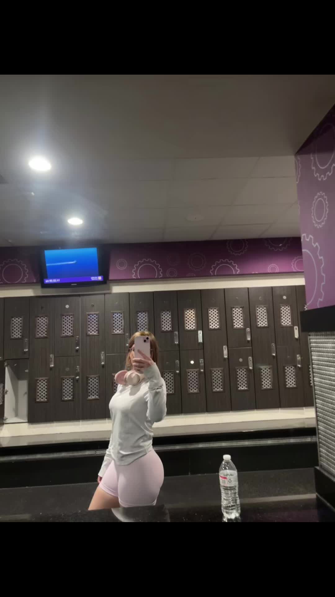 @dianareyesambriz