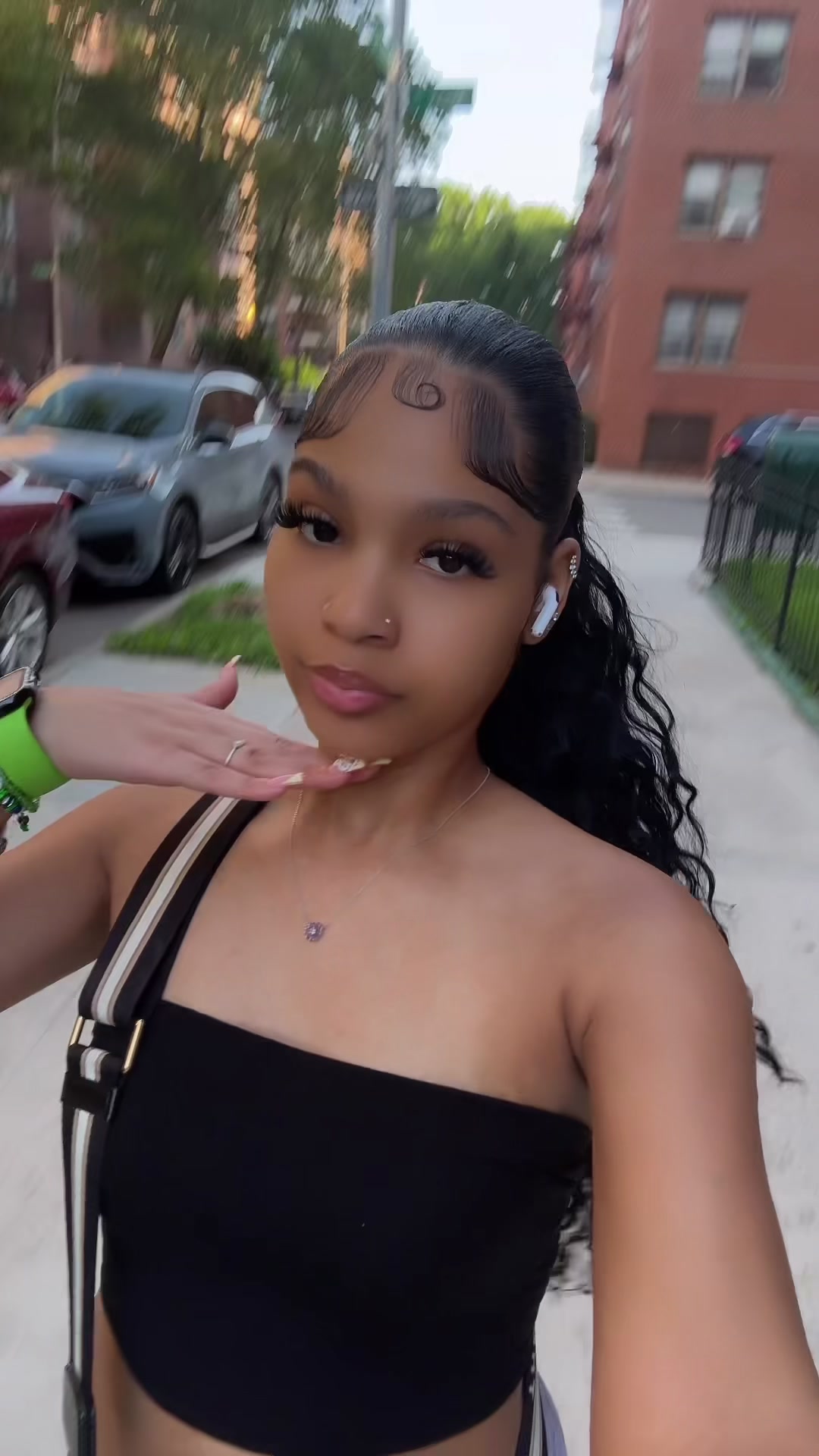 @LizzyB💚