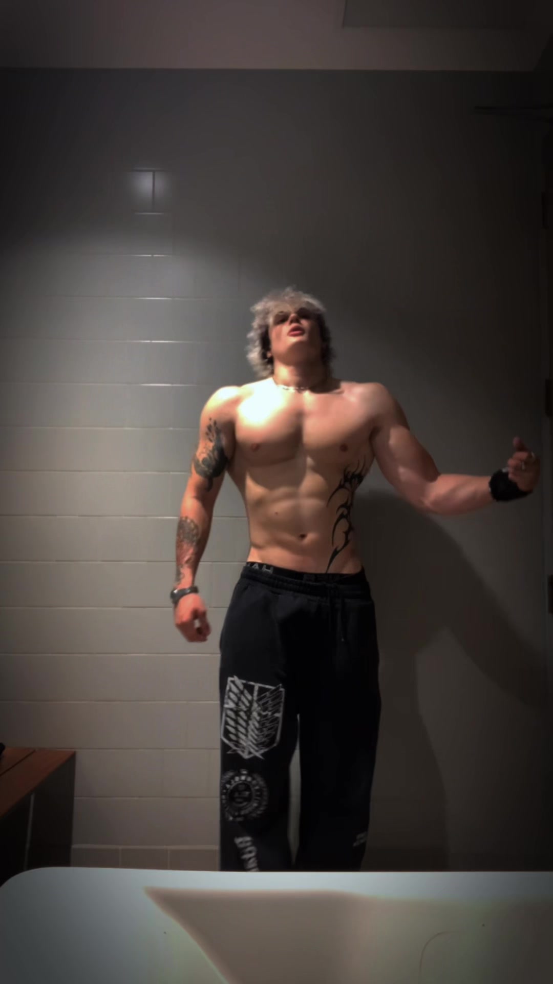 @Lateknightlifts