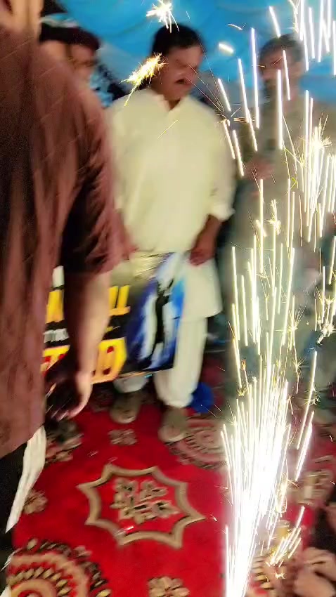 @Zia 121