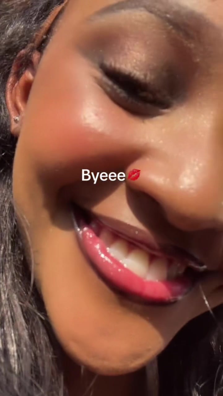 @Joy_Dee