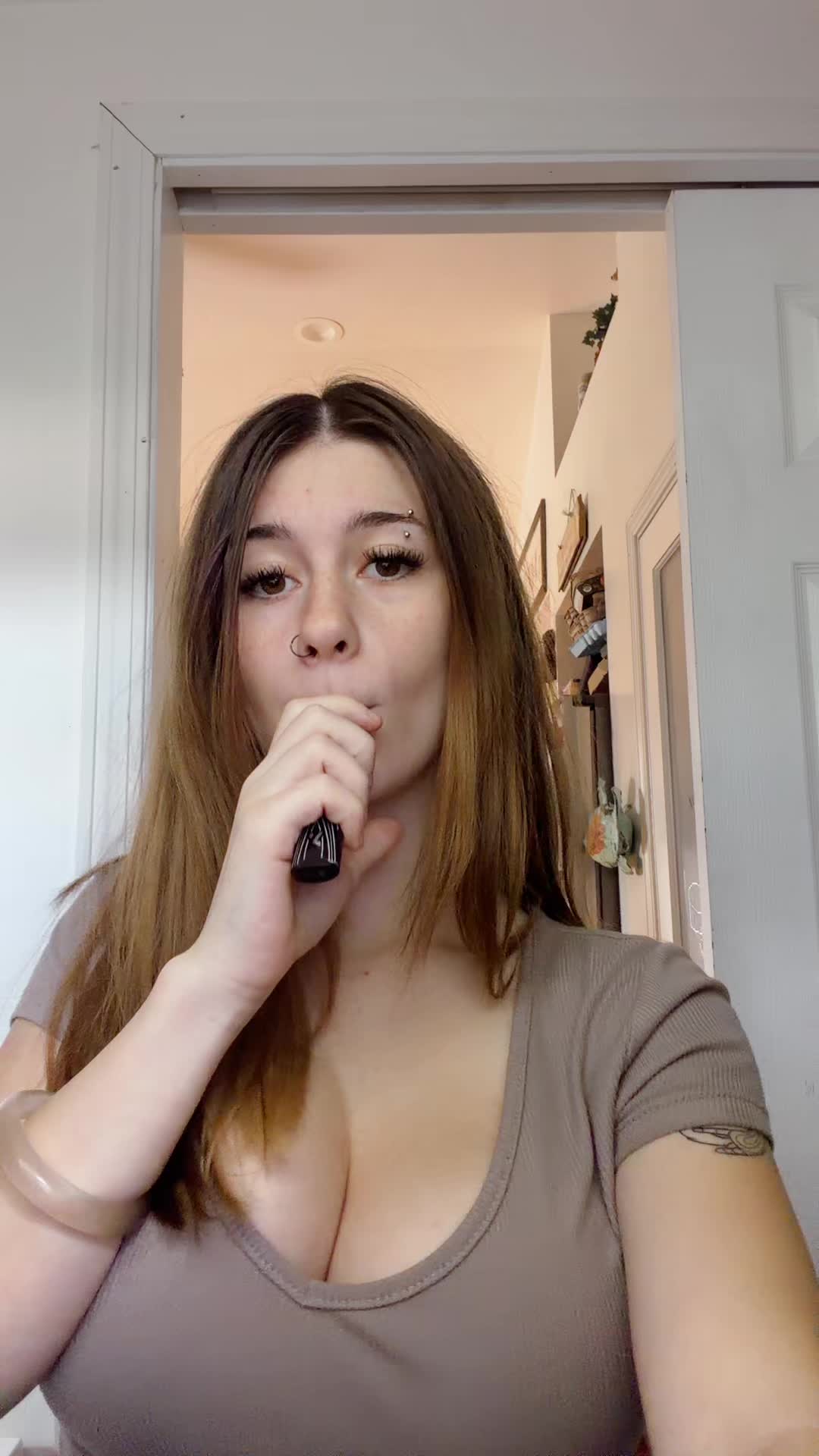 @bigsquarebuttplug