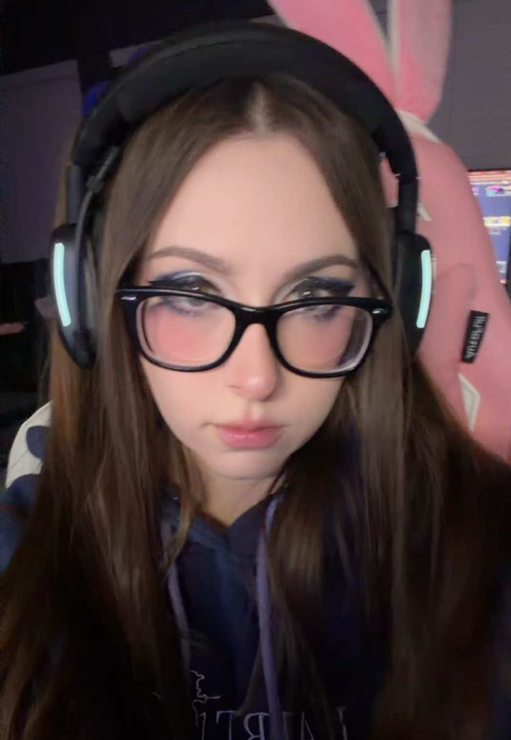 @Luna C. Kitsuen