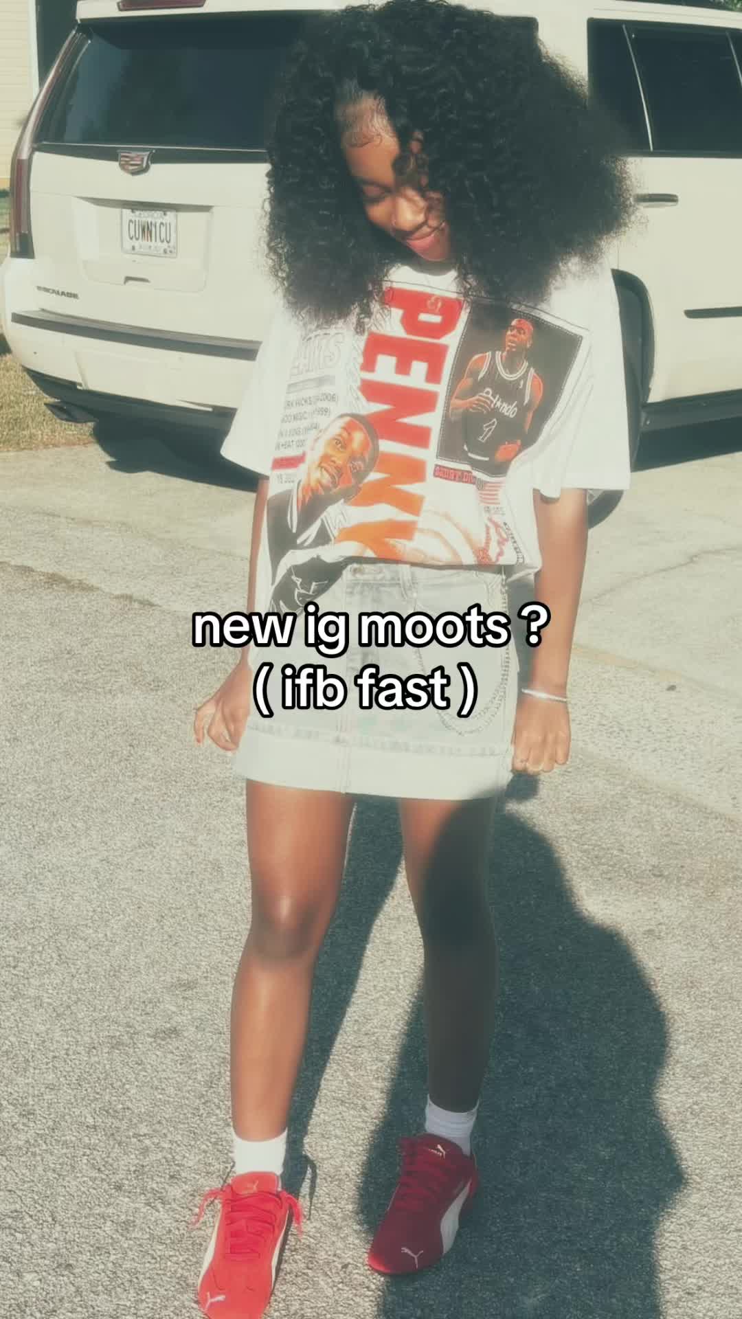 @ᥫ᭡.